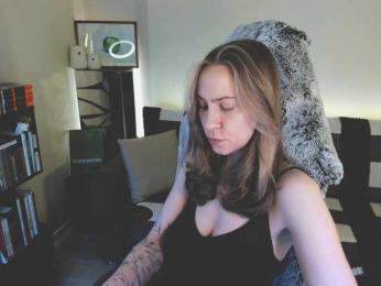 Adamova_Eva — Bongacams recorded stream image, 09.02.2025 19:40