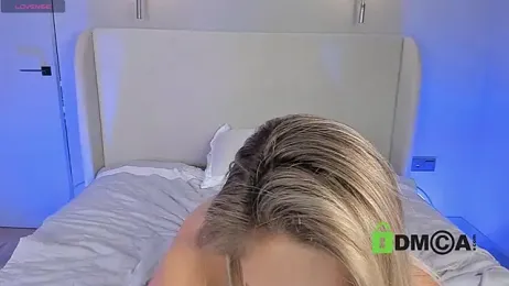 Wallflowerr — Stripchat recorded stream image, 05.06.2025 11:30