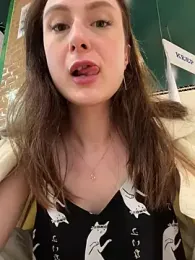 Dina_Tease — Stripchat recorded stream image, 05.06.2025 10:10