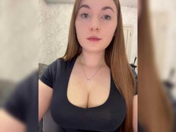 AlinaRay — Bongacams recorded stream image, 05.06.2025 14:00