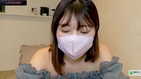 SUZU_ — Stripchat recorded stream image, 12.06.2025 12:00