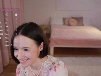 MissEssie — Bongacams recorded stream screenshot (14 Jun 2025)