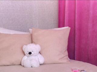 Naomi Bea — Flirt4free recorded stream screenshot (15 Jun 2025)