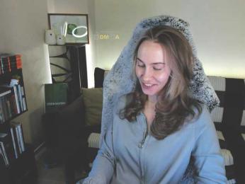 Adamova_Eva — Bongacams recorded stream image, 10.02.2025 17:20