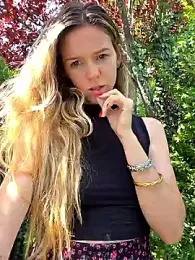lucie_mehott — Stripchat recorded stream image, 17.06.2025 08:40