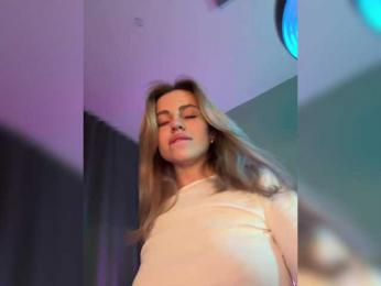 Nataliecroys — Bongacams recorded stream image, 20.06.2025 00:20