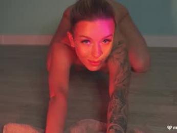 agent_blonde — Chaturbate recorded stream image, 20.06.2025 20:40