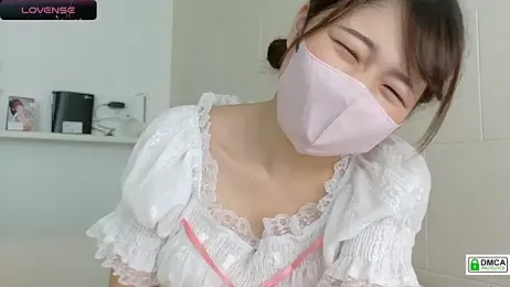 SUZU_ — Stripchat recorded stream image, 21.06.2025 00:00