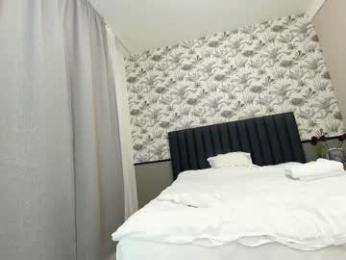 ehotlovea — Chaturbate recorded stream screenshot (10 Feb 2025)