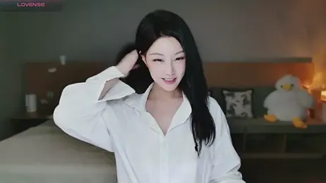 Lucky-baby — Stripchat recorded stream image, 22.06.2025 13:00