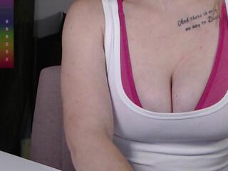 Zoey Evans — Flirt4free recorded stream screenshot (24 Jun 2025)