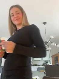 Etwas_neugierig — Stripchat recorded stream image, 11.02.2025 09:30