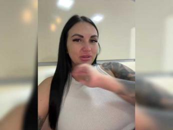 KROSHKA_N — Bongacams recorded stream screenshot (11 Feb 2025)