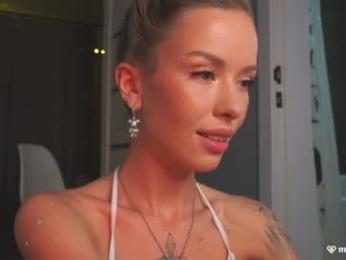 agent_blonde — Chaturbate recorded stream image, 26.06.2025 17:10