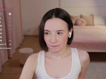 MissEssie — Bongacams recorded stream screenshot (26 Jun 2025)