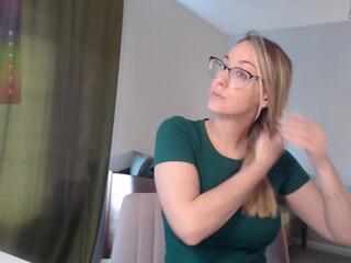 Zoey Evans — Flirt4free recorded stream screenshot (27 Jun 2025)