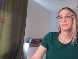 Zoey Evans — Flirt4free recorded stream screenshot (27 Jun 2025)