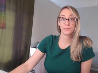 Zoey Evans — Flirt4free recorded stream screenshot (27 Jun 2025)