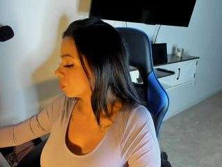 victoria-chicas — Camsoda recorded stream image, 29.06.2025 07:00