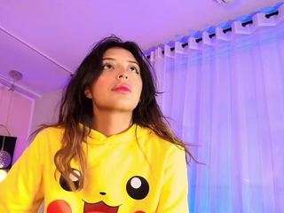 sofly-s — Camsoda recorded stream image, 11.02.2025 11:40