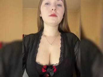 AlinaRay — Bongacams recorded stream image, 11.02.2025 19:20