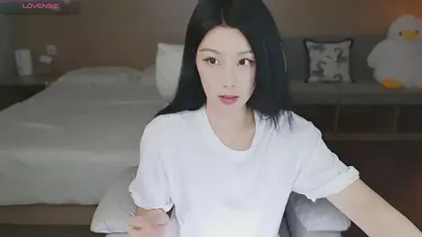 Lucky-baby — Stripchat recorded stream image, 04.07.2025 14:00