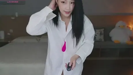 Lucky-baby — Stripchat recorded stream image, 04.07.2025 14:00