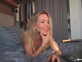 agent_blonde — Chaturbate recorded stream image, 04.07.2025 19:50
