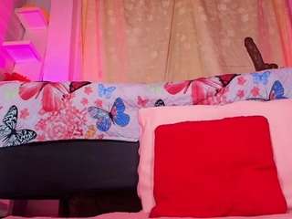 mssbombom — Camsoda recorded stream image, 06.07.2025 03:00