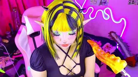 LaytonBox — Stripchat recorded stream image, 07.07.2025 23:20