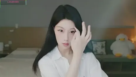 Lucky-baby — Stripchat recorded stream image, 08.07.2025 13:30