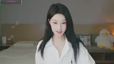 Lucky-baby — Stripchat recorded stream image, 08.07.2025 13:30