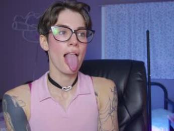 aynmarie — Chaturbate recorded stream image, 13.07.2025 01:00