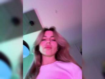 Nataliecroys — Bongacams recorded stream image, 14.07.2025 23:20