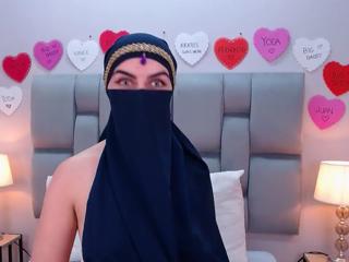 Aliah Manzur — Flirt4free recorded stream screenshot (12 Feb 2025)