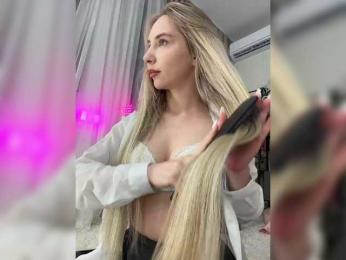 EmmaCrystall — Bongacams recorded stream image, 17.07.2025 17:50