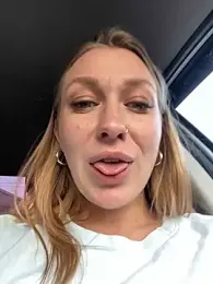 Sweet___Emily — Stripchat recorded stream image, 19.07.2025 10:10