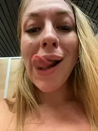 Sweet___Emily — Stripchat recorded stream image, 19.07.2025 10:10