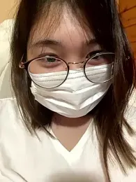 SUZU_ — Stripchat recorded stream image, 19.07.2025 17:00
