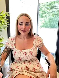 EmaSalis — Stripchat recorded stream screenshot (22 Jul 2025)