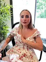 EmaSalis — Stripchat recorded stream screenshot (22 Jul 2025)