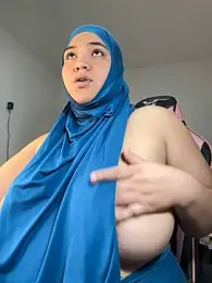 sweetmuslim01 — Stripchat recorded stream image, 12.02.2025 22:40