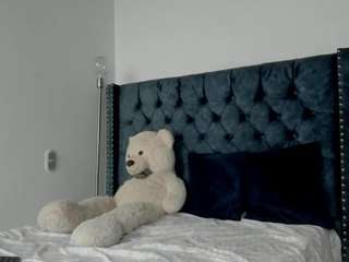 sophia-lopeez — Camsoda recorded stream image, 27.07.2025 15:10