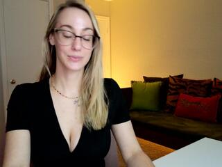 Zoey Evans — Flirt4free recorded stream screenshot (28 Jul 2025)