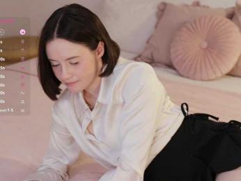 MissEssie — Bongacams recorded stream screenshot (03 Aug 2025)