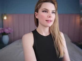 love_you_to123 — Chaturbate recorded stream screenshot (04 Aug 2025)