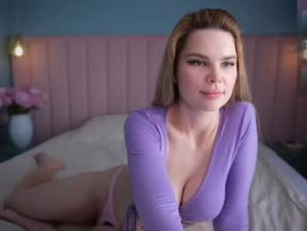 love_you_to123 — Chaturbate recorded stream screenshot (04 Aug 2025)