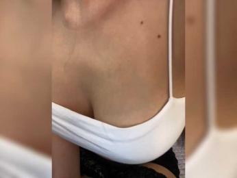 dee_zee — Bongacams recorded stream screenshot (04 Aug 2025)