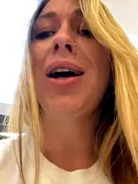 Sweet___Emily — Stripchat recorded stream image, 08.08.2025 13:40