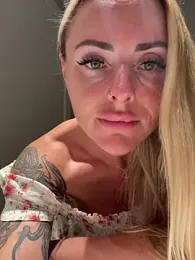 EmaSalis — Stripchat recorded stream screenshot (09 Aug 2025)